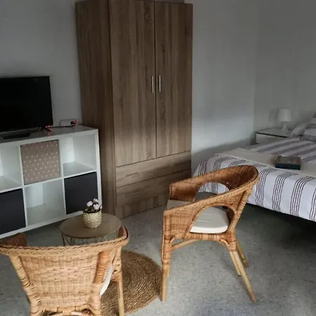 Edificio Triana St 47 Las Palmas / Gran Canaria