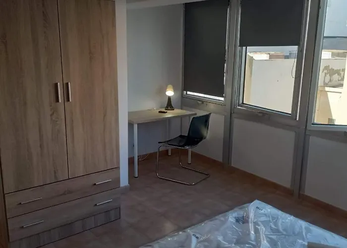 Edificio Triana St 47 *