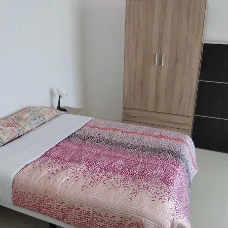 Appartamento Edificio Triana St 47 *